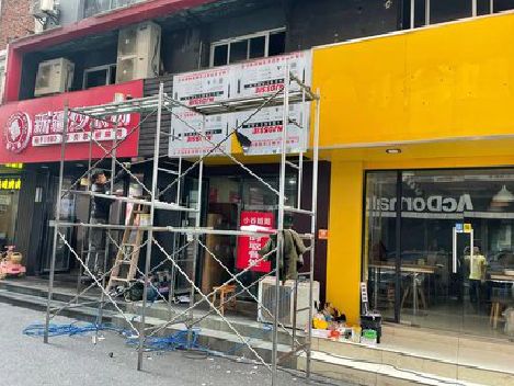 永川制作广告招牌如何避免它发黄？